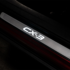 Mazda CX-3 - Dorpelbeschermers verlicht - vanaf 2015