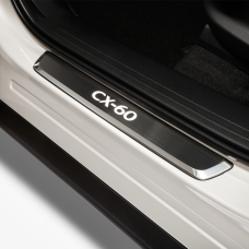 Mazda CX-60 - Dorpelbeschermers verlicht - vanaf 2022